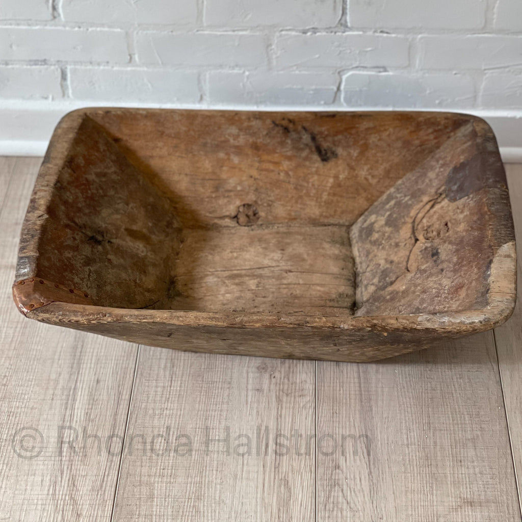 Antique Dough Bowl / France Rustic Farmhouse Table Decor
