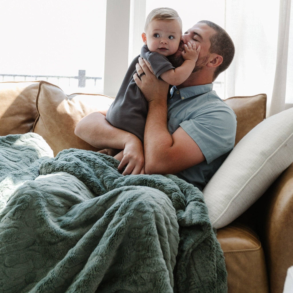 PATTERNED FAUX FUR XL THROW BLANKETS