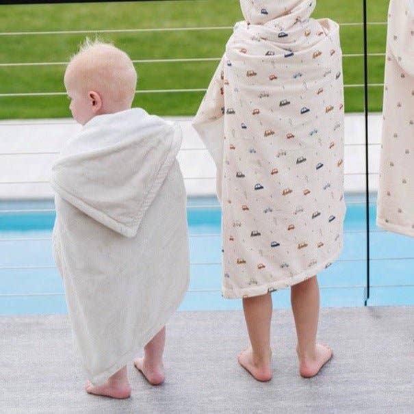HOODED TOWELS
