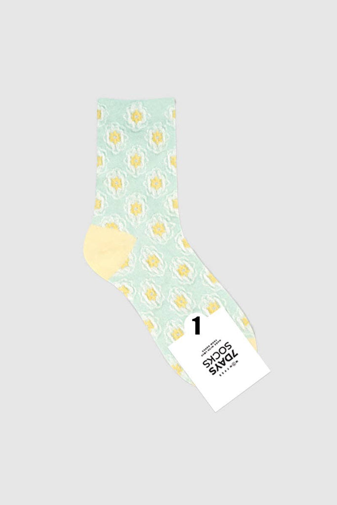 Women's Crew Soft Flower Pattern Socks