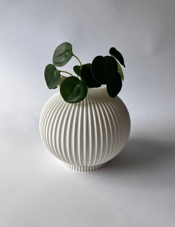 Ribbed Planter Pot (white): 4" 6” 8”