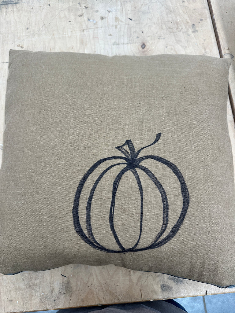 Linen pumpkin pillow