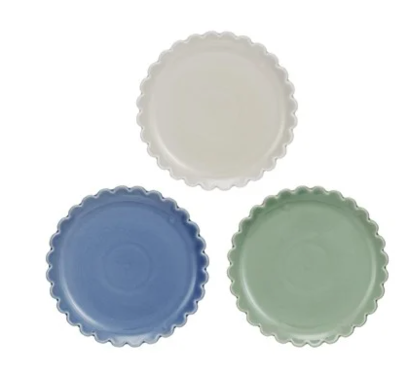 Stoneware Plate w/ Scalloped Edge, 3 Colors