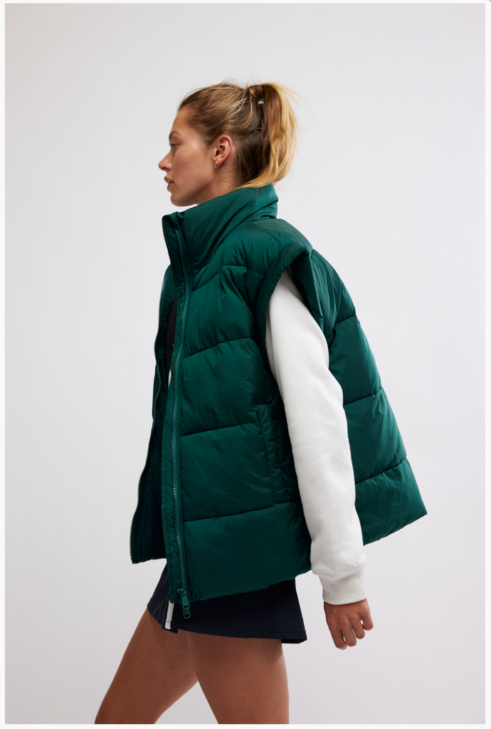 IN A BUBBLE PUFFER VEST / EVERGREEN