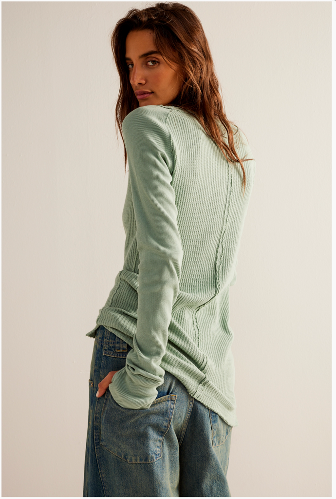 CARE FP HONEY B CREW NECK / ICEBERG GREEN