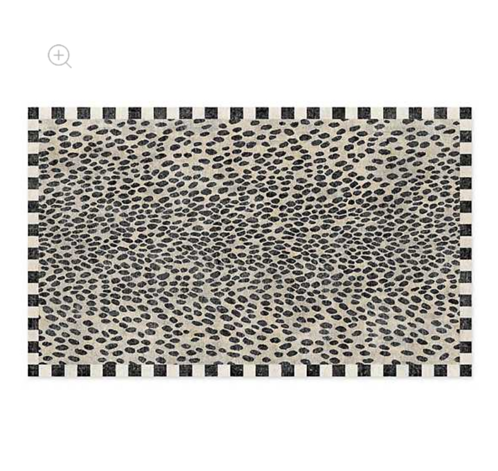 Snow Leopard 2' x 3' Washable Rug