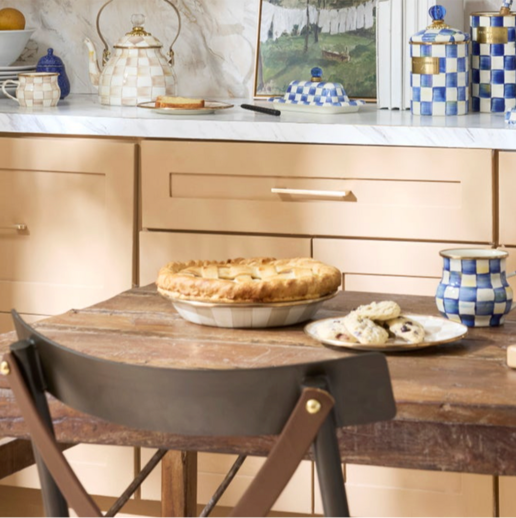 Mocha Check Pie Plate