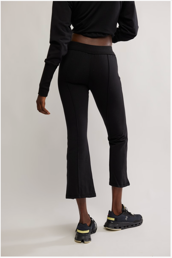 TRYOUTS CROPPED FLARE / BLACK