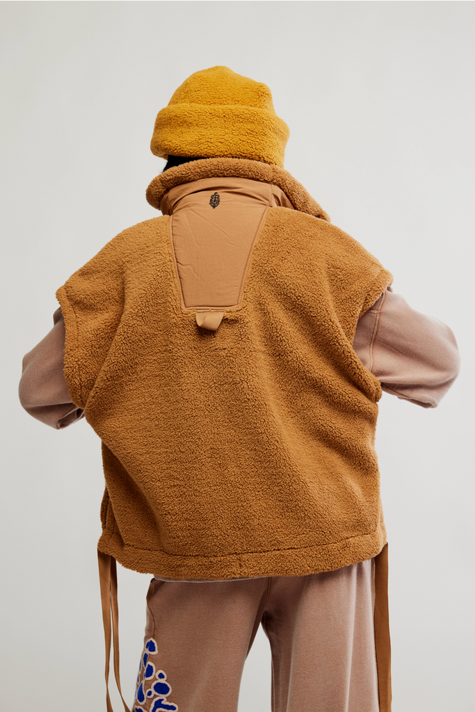 SCOUT IT OUT VEST / TWIG