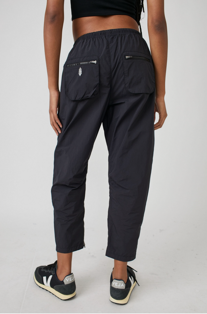 FLY BY NIGHT PANT / BLACK