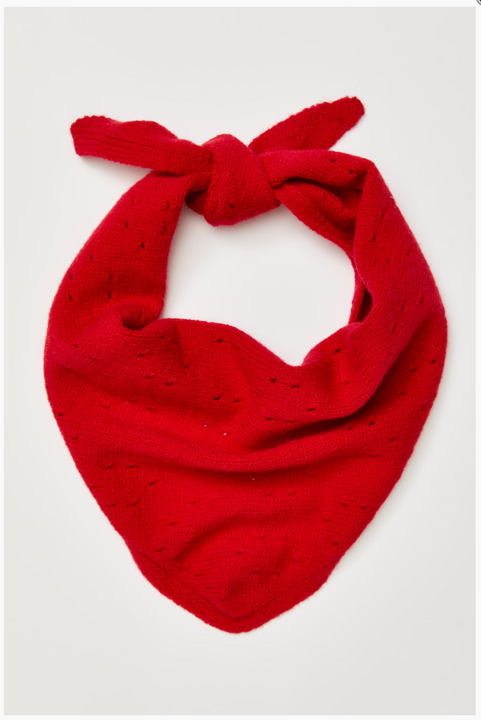 ESSENTIAL TRIANGLE SCARF / RED
