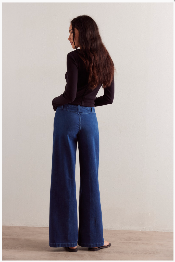 LIBRE WIDE LEG / LOCK AND KEY