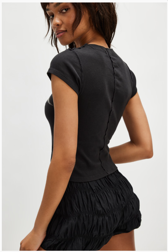 BIRDS IN FLIGHT TEE / BLACK