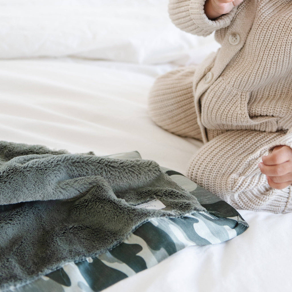 SATIN BORDER RECEIVING BLANKETS