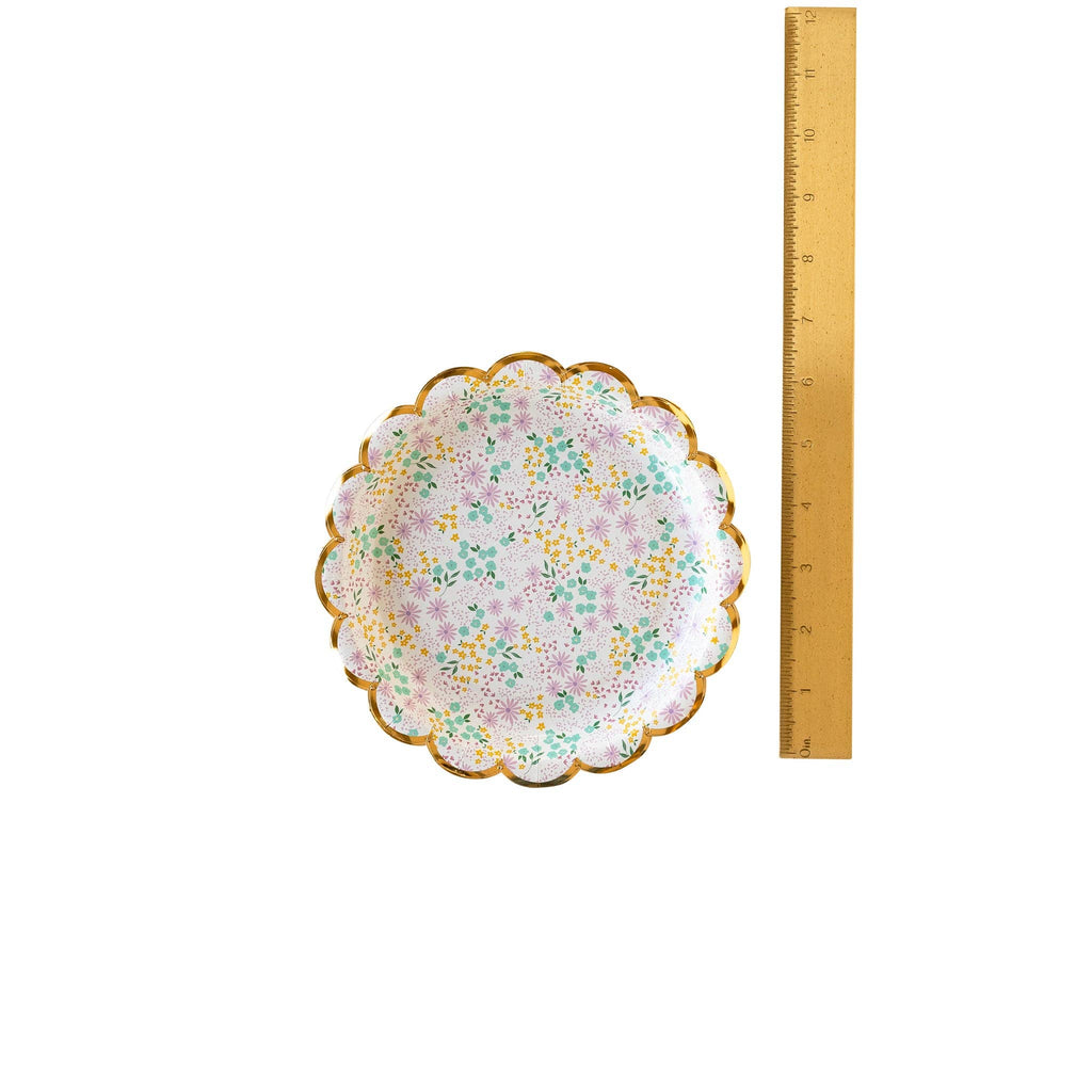 PGB943 - Ditsy Floral Round Scallop 7" Plate