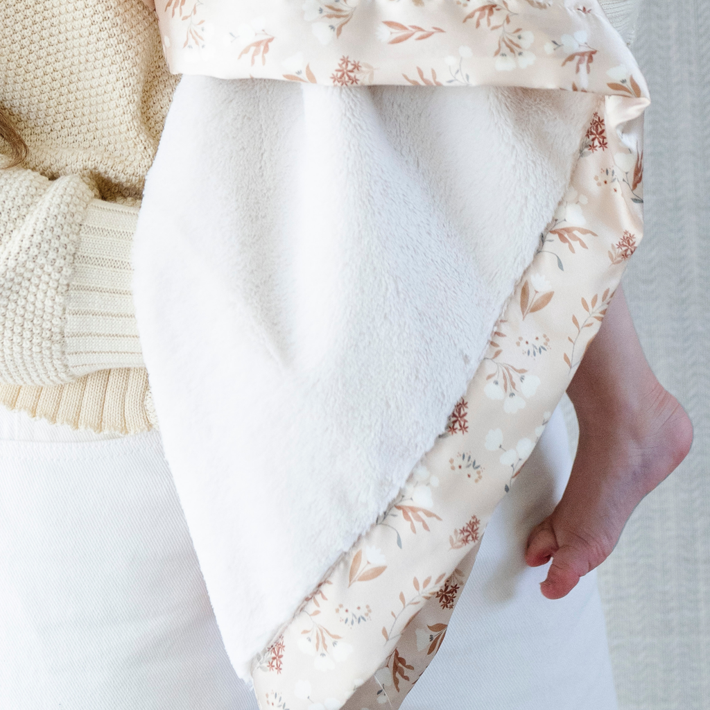 SATIN BORDER RECEIVING BLANKETS