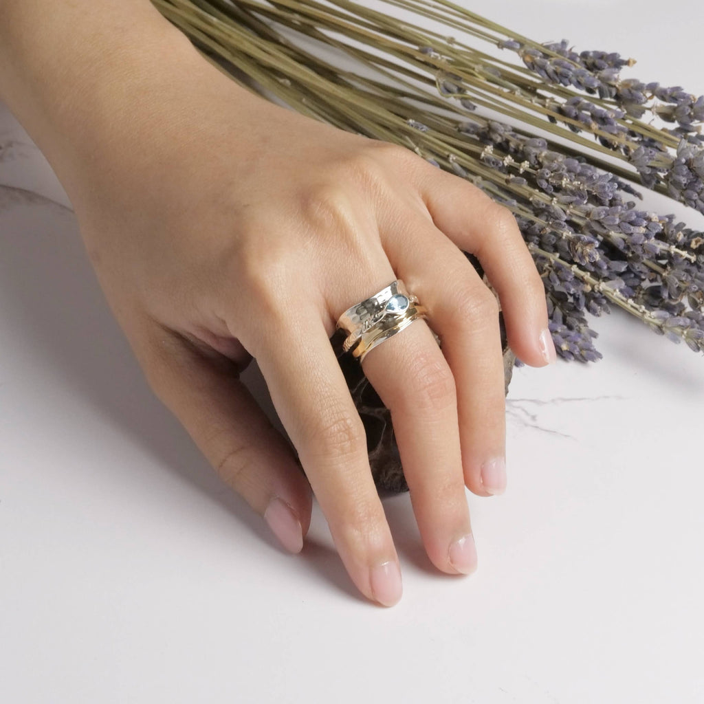 Sterling Silver Wave Spinner Ring w Blue Topaz