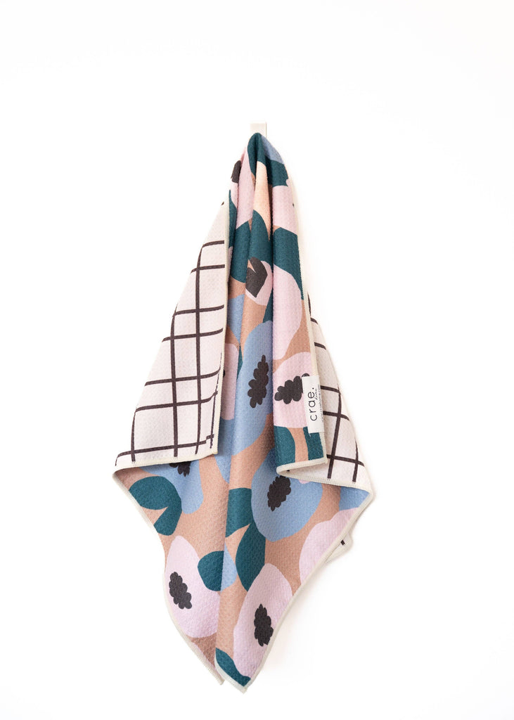 Lilly Plaid: Reversible Hand Towel