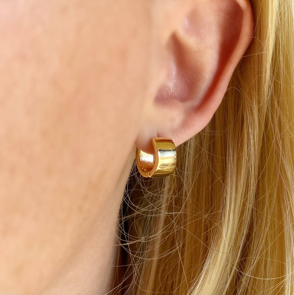 18 kg Gold Chunky Flat Clicker Hoop Earrings