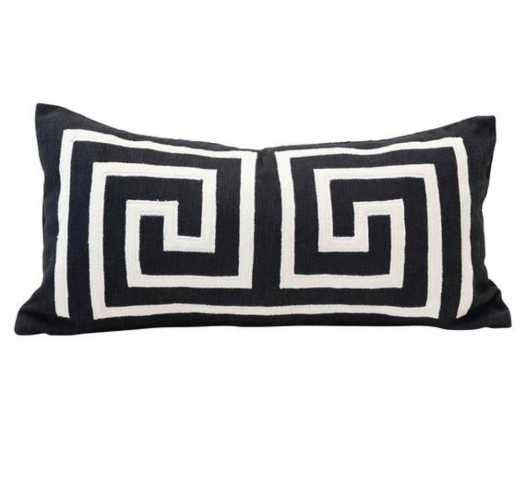 Black and White Chunky Knit Geometric Throw Pillow